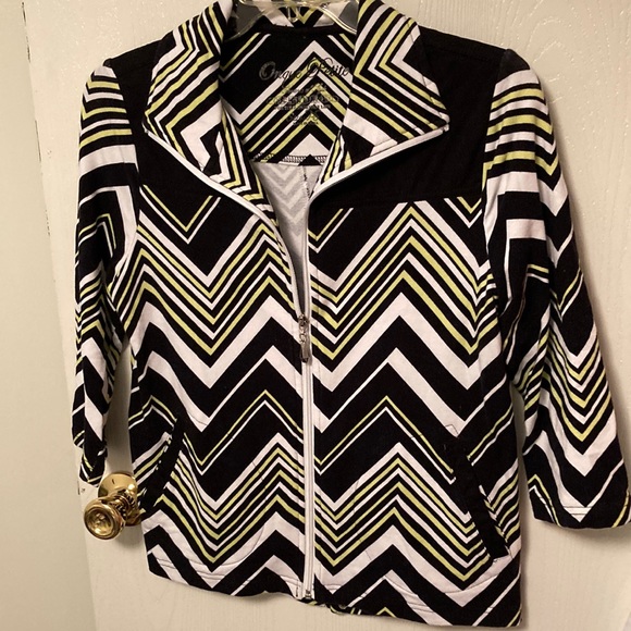 Onque Petite - Picture 3 of 12